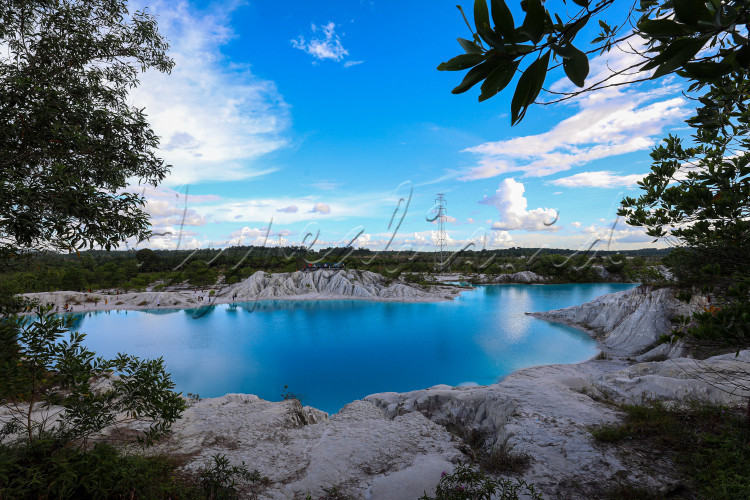 DANAU KAOLIN