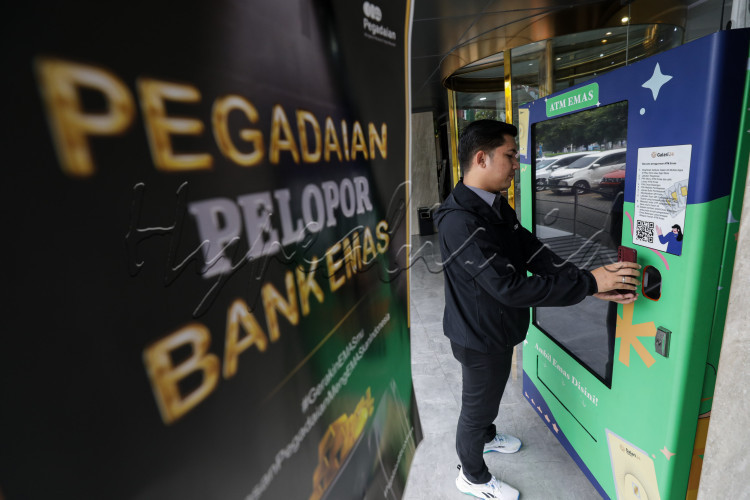 EMAS PEGADAIAN MAKIN MENAWAN