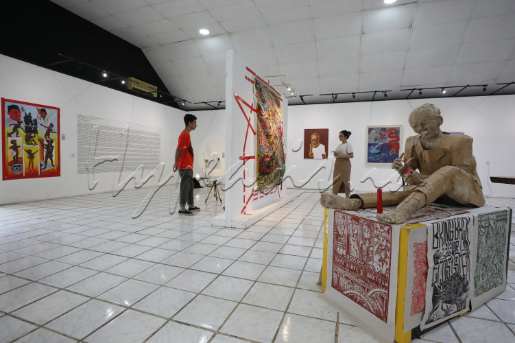 PAMERAN SENI RUPA TRIBUTE TO PRAMOEDYA ANANTA TOER PAMERAN SENI RUPA TRIBUTE TO PRAMOEDYA ANANTA TOER
