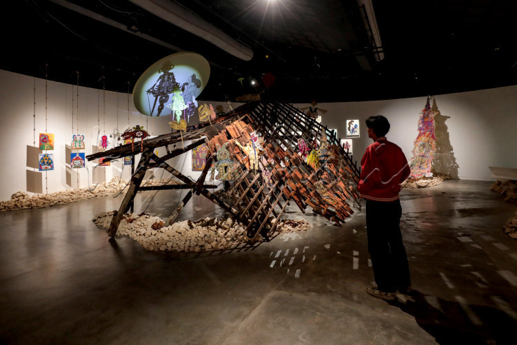 PAMERAN STAGING DESIRES